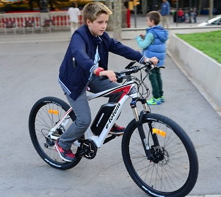 Plus de voiture de baisse et choisissez le vélo électrique 2 Plus de voiture de baisse et choisissez le vélo électrique - 1