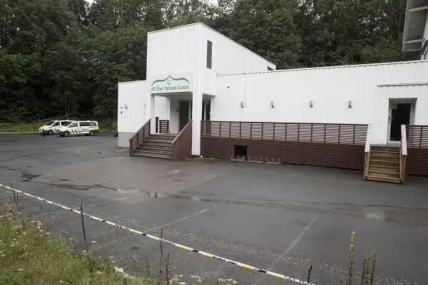 Plusieurs mosquées ont mis en place des mesures de sécurité à la suite de l'attentat terroriste à Bærum 4 Plusieurs mosquées ont mis en place des mesures de sécurité à la suite de l'attentat terroriste à Bærum - 3