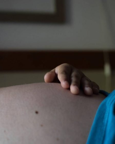 Une patiente enceinte de COVID-19 décède en Suède - l'enfant survit 2 Une patiente enceinte de COVID-19 décède en Suède - l'enfant survit - 1
