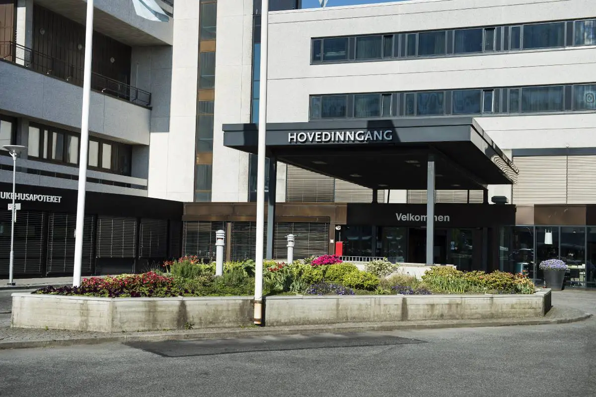 Deux patients corona âgés de 30 à 40 ans sous respirateurs à l'hôpital universitaire de Stavanger - 3