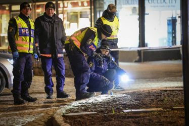 Un Afghan de 22 ans condamné à la prison à vie et à l'expulsion de Suède pour une attaque au couteau à Vetlanda - 19