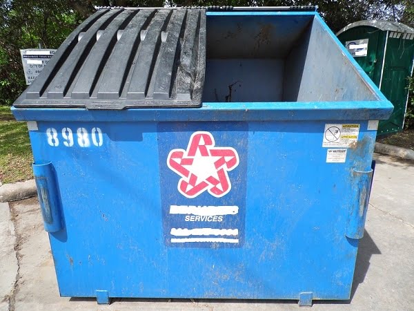 Le nouveau-né qui a été trouvé dans une poubelle en 1990 - a retrouvé sa mère 4 Le nouveau-né qui a été trouvé dans une poubelle en 1990 - a retrouvé sa mère - 3