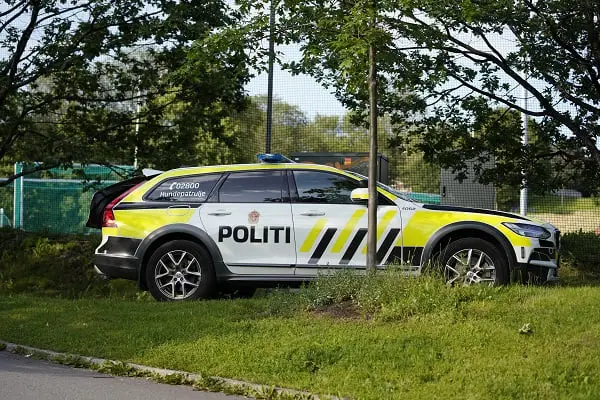 Un jeune de 18 ans arrêté après un coup de couteau à Tøyen à Oslo 6 Un jeune de 18 ans arrêté après un coup de couteau à Tøyen à Oslo - 5