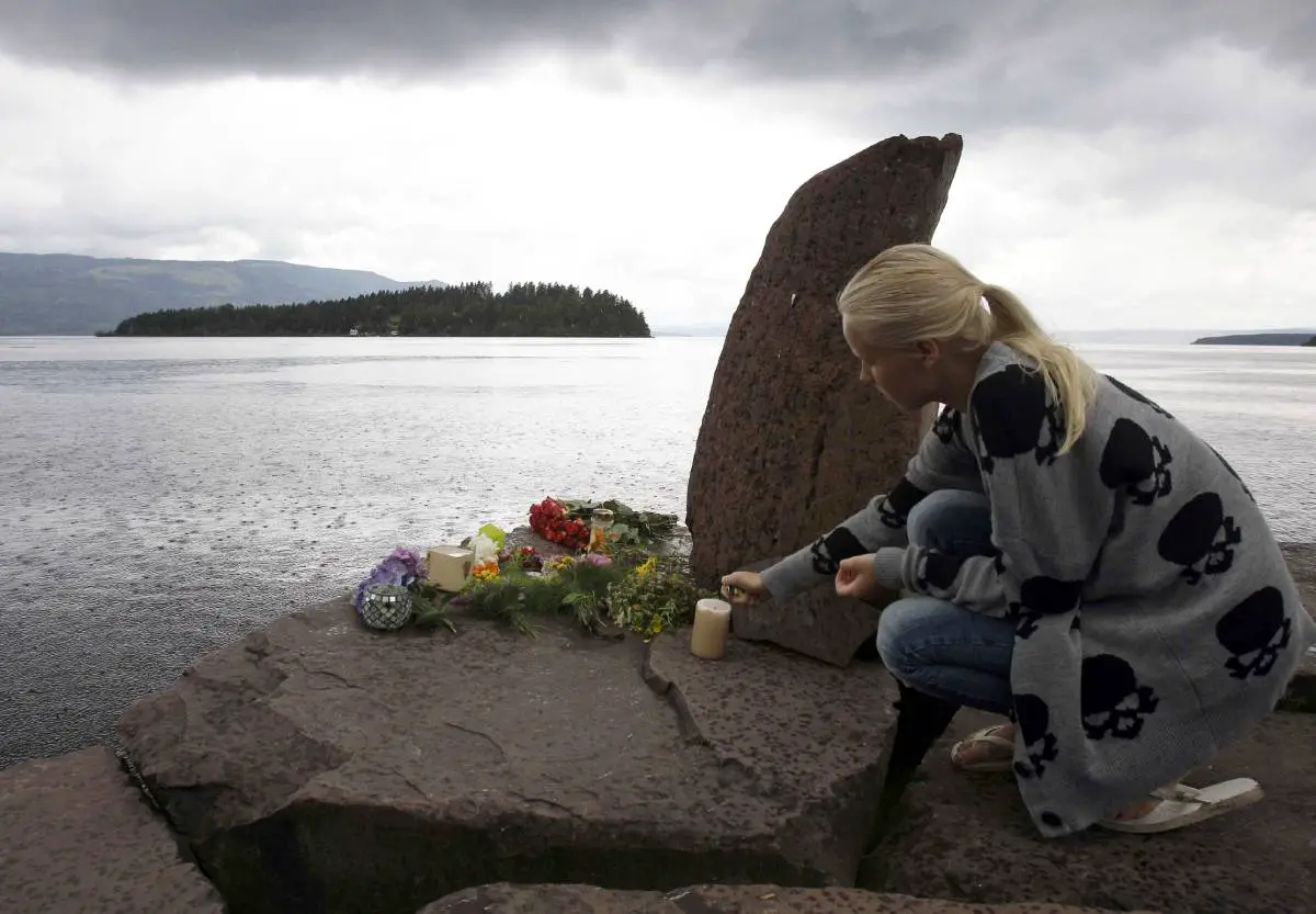 Une décennie s'est écoulée depuis les horribles attentats terroristes du 22 juillet en Norvège. Puissions nous ne jamais oublier 8 Une décennie s'est écoulée depuis les horribles attentats terroristes du 22 juillet en Norvège. Puissions nous ne jamais oublier - 7