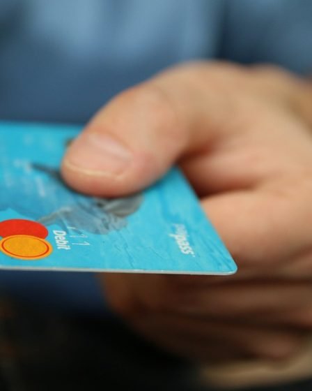 Fraude à la carte de 115 millions au premier semestre 28 Fraude à la carte de 115 millions au premier semestre - 27