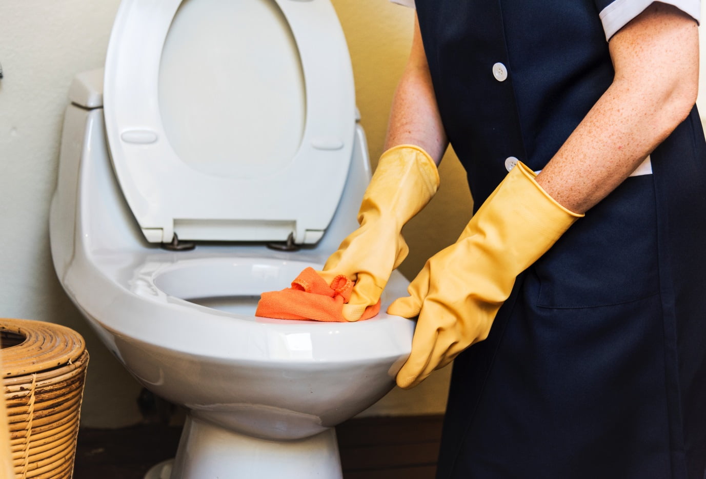 L'ambassade d'Espagne devant la justice pour dumping social 4 L'ambassade d'Espagne devant la justice pour dumping social - 3