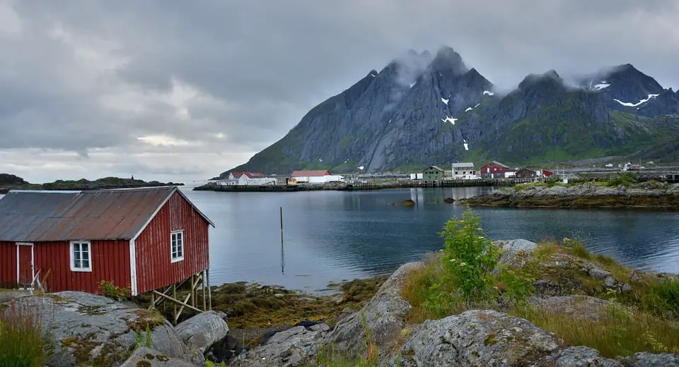 Une majorité dans le nord contre l'exploration pétrolière aux Lofoten 4 Une majorité dans le nord contre l'exploration pétrolière aux Lofoten - 3