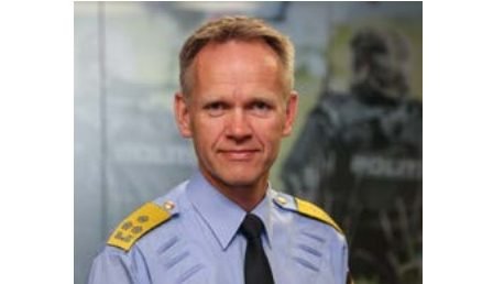 La police dépense ⅓ sur 3% de ses affaires 8 La police dépense ⅓ sur 3% de ses affaires - 7