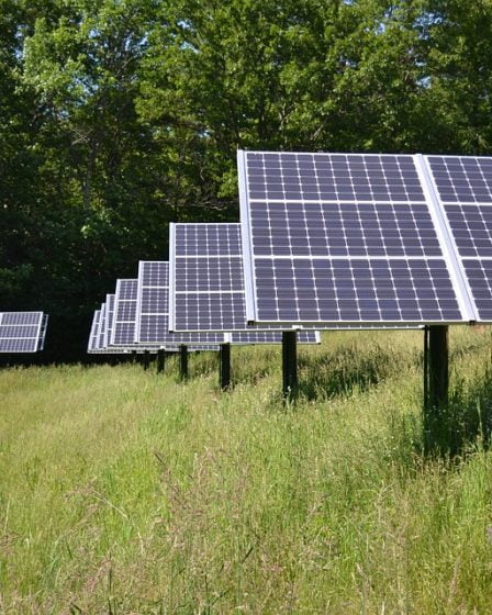 Le gouvernement s'engage à augmenter les investissements dans les énergies renouvelables 28 Le gouvernement s'engage à augmenter les investissements dans les énergies renouvelables - 27