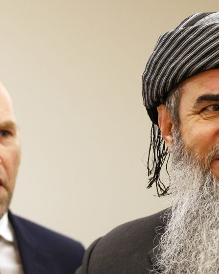 Le mollah qui colle comme de la colle 5 Le mollah qui colle comme de la colle - 4