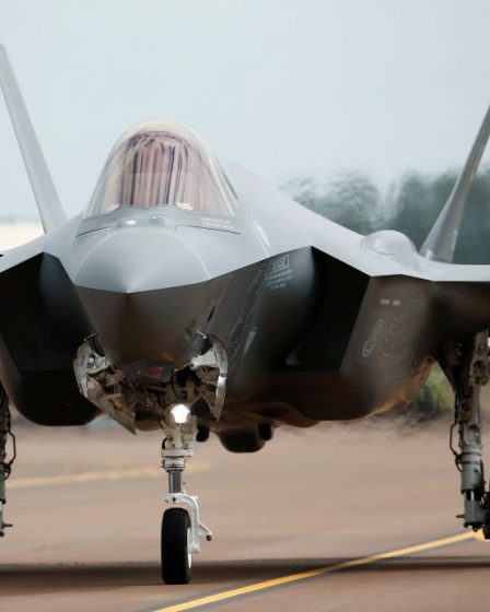 Les chasseurs F-35 sont prêts au combat 8 Les chasseurs F-35 sont prêts au combat - 7