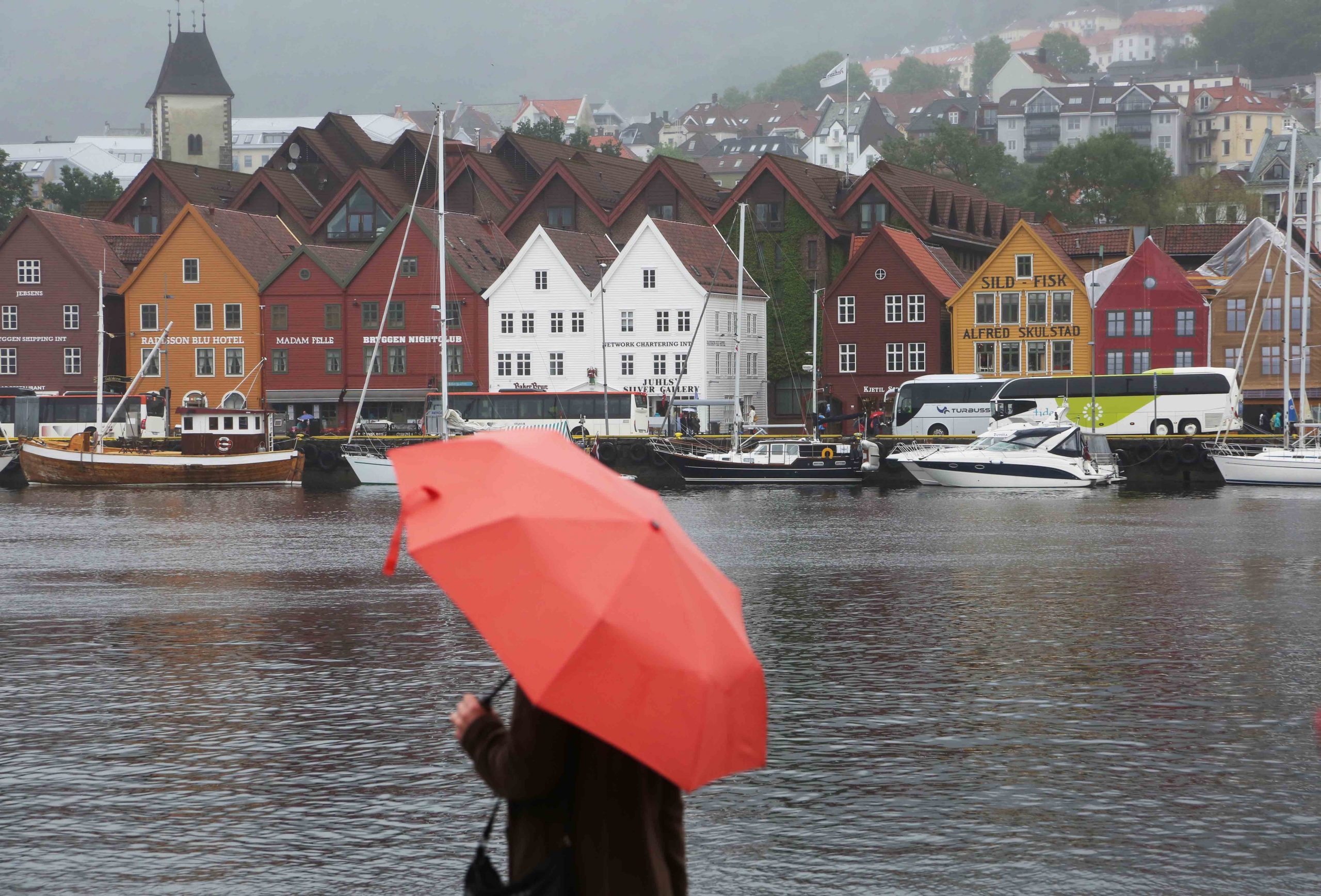 Conditions météorologiques plus froides le dimanche et météo variée en Norvège le 17 mai 4 Conditions météorologiques plus froides le dimanche et météo variée en Norvège le 17 mai - 3