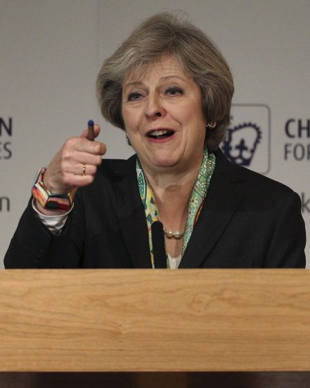 La livre chute après l'allusion de Theresa May au Brexit 5 La livre chute après l'allusion de Theresa May au Brexit - 4