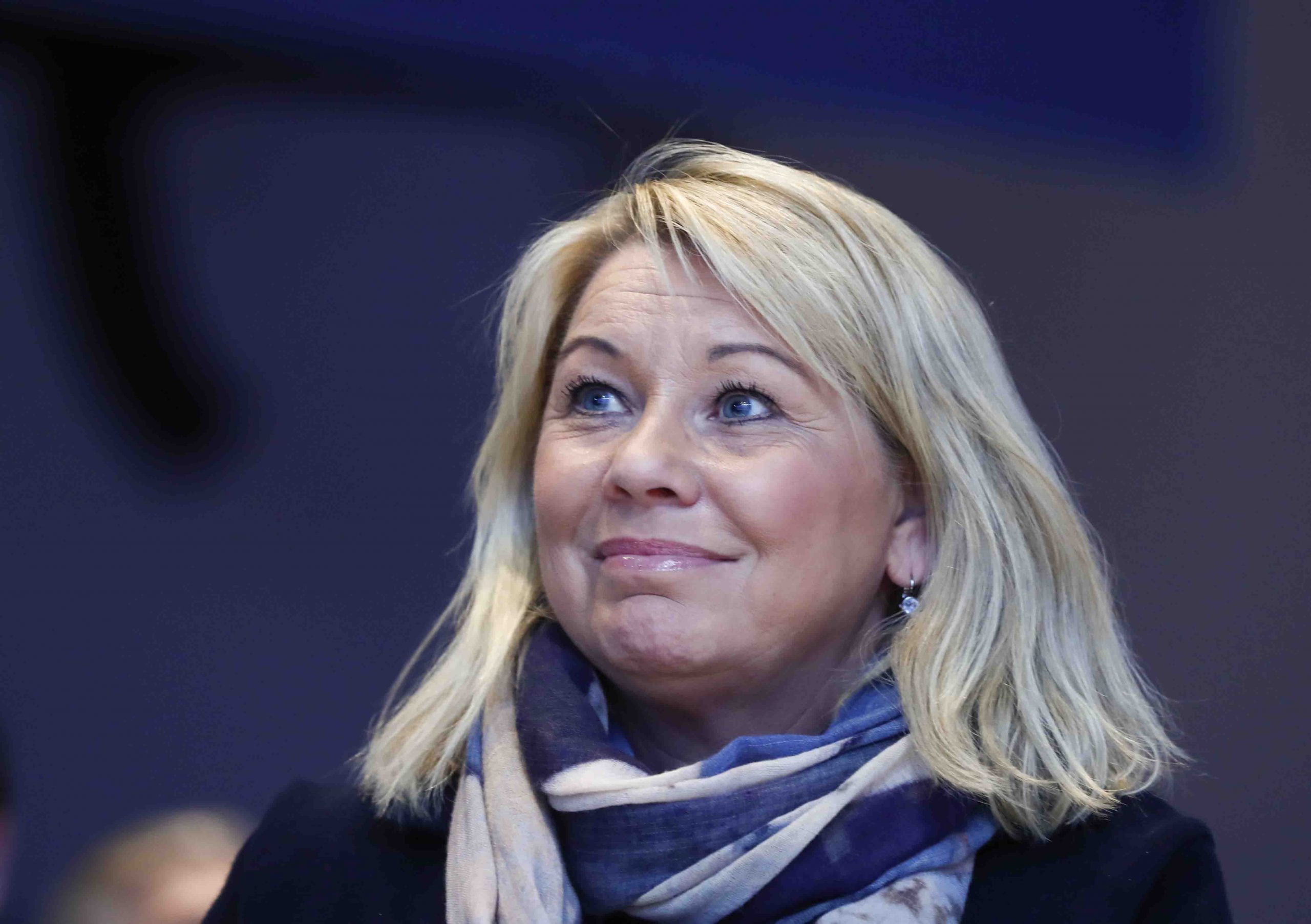 Ministre avec don fiscal aux hôtels familiaux 4 Ministre avec don fiscal aux hôtels familiaux - 3