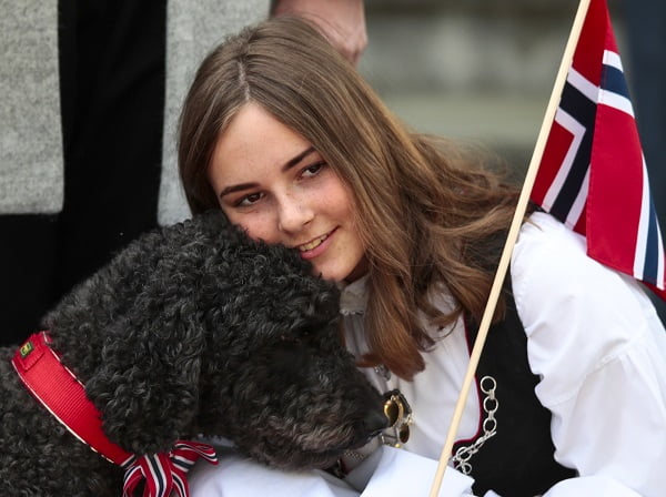 La princesse Ingrid Alexandra a reçu un Budnad comme cadeau de confirmation 4 La princesse Ingrid Alexandra a reçu un Budnad comme cadeau de confirmation - 3