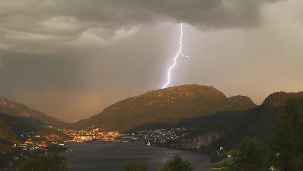 Thor toujours occupé – alerte jaune à l'Est 4 Thor toujours occupé – alerte jaune à l'Est - 3