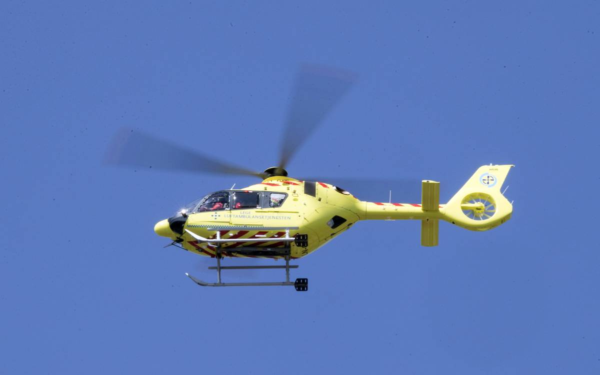 Un chauffeur transporté à l'hôpital avec une ambulance aérienne après un accident de voiture à Namsskogan - 3