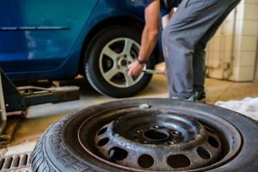 Avertissement contre les pneus hiver en été - 22