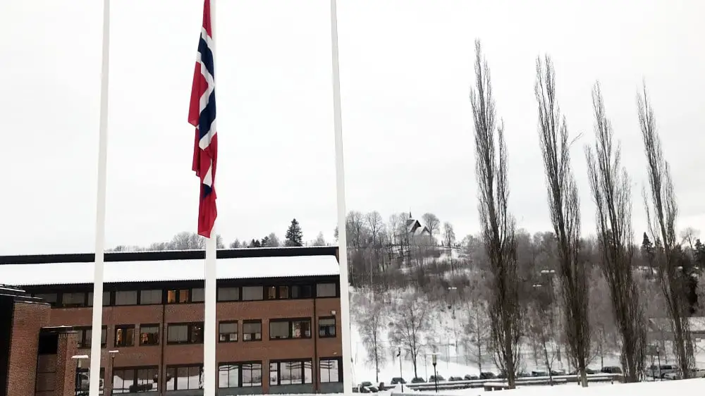 Mémorial pour les étudiants tués à Bø 4 Mémorial pour les étudiants tués à Bø - 3