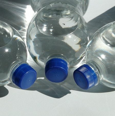 La bouteille d'eau contenait du poison - l'homme est mort 27 La bouteille d'eau contenait du poison - l'homme est mort - 26