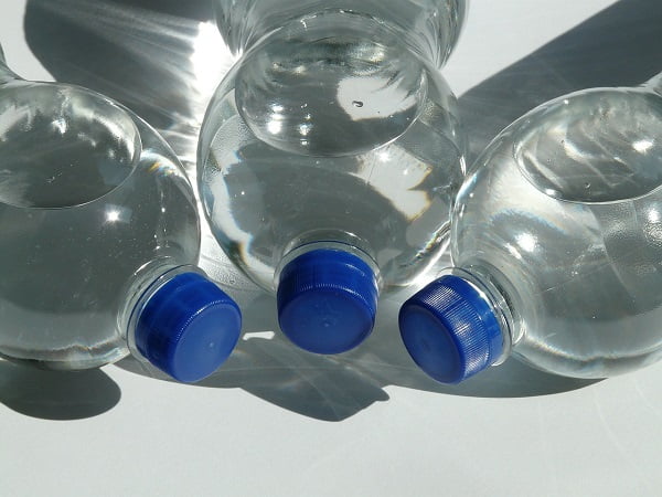 La bouteille d'eau contenait du poison - l'homme est mort 6 La bouteille d'eau contenait du poison - l'homme est mort - 5