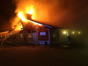 Deux personnes arrêtées après un incendie à Nav à Enebakk - 3