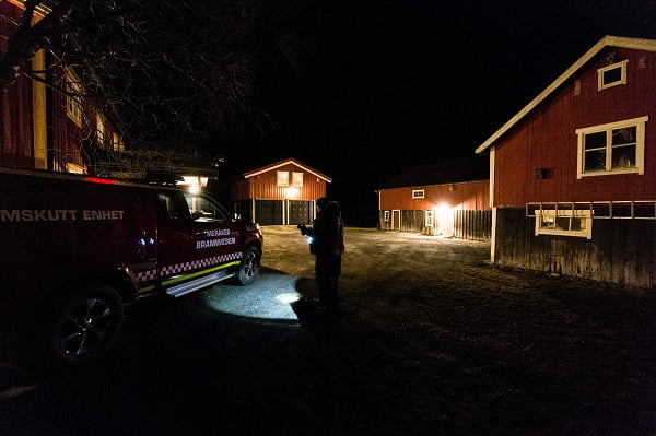 Deux personnes meurent lorsqu'un petit avion s'écrase dans la forêt de Trøndelag 4 Deux personnes meurent lorsqu'un petit avion s'écrase dans la forêt de Trøndelag - 3