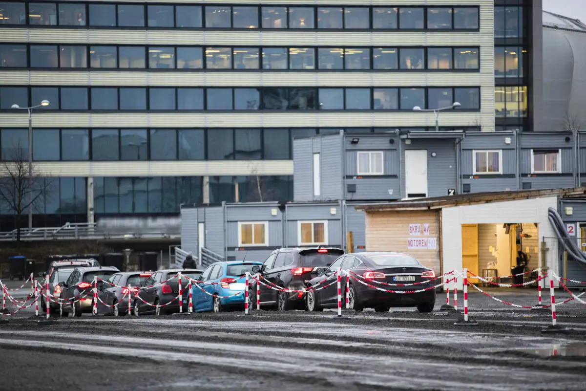 Élections de 2021 : les résidents d'Oslo mis en quarantaine peuvent désormais voter depuis leur voiture dans des locaux accessibles en voiture - 3