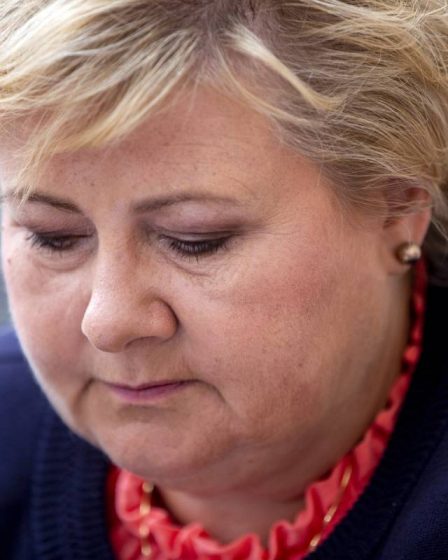Erna Solberg ne peut garantir que tous les Norvégiens sortiront d'Afghanistan, qualifie la situation de "catastrophique" 2 Erna Solberg ne peut garantir que tous les Norvégiens sortiront d'Afghanistan, qualifie la situation de "catastrophique" - 1