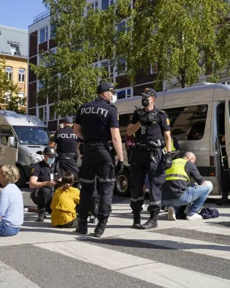 PHOTO : 33 militants d'Extinction Rebellion à Oslo ont été condamnés à une amende - 22