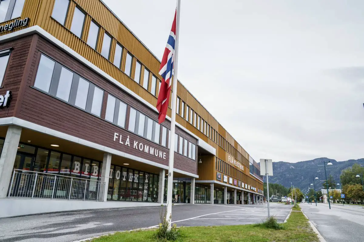 Police: les informations actuelles indiquent que les trois personnes décédées dans l'accident de Flå étaient des frères 4 Police: les informations actuelles indiquent que les trois personnes décédées dans l'accident de Flå étaient des frères - 3