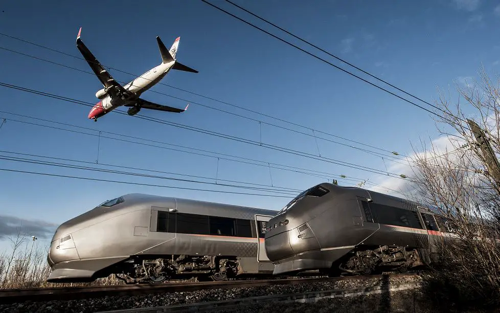 Près de 250 millions de couronnes de bénéfices pour le train Airport Express l'année dernière 4 Près de 250 millions de couronnes de bénéfices pour le train Airport Express l'année dernière - 3