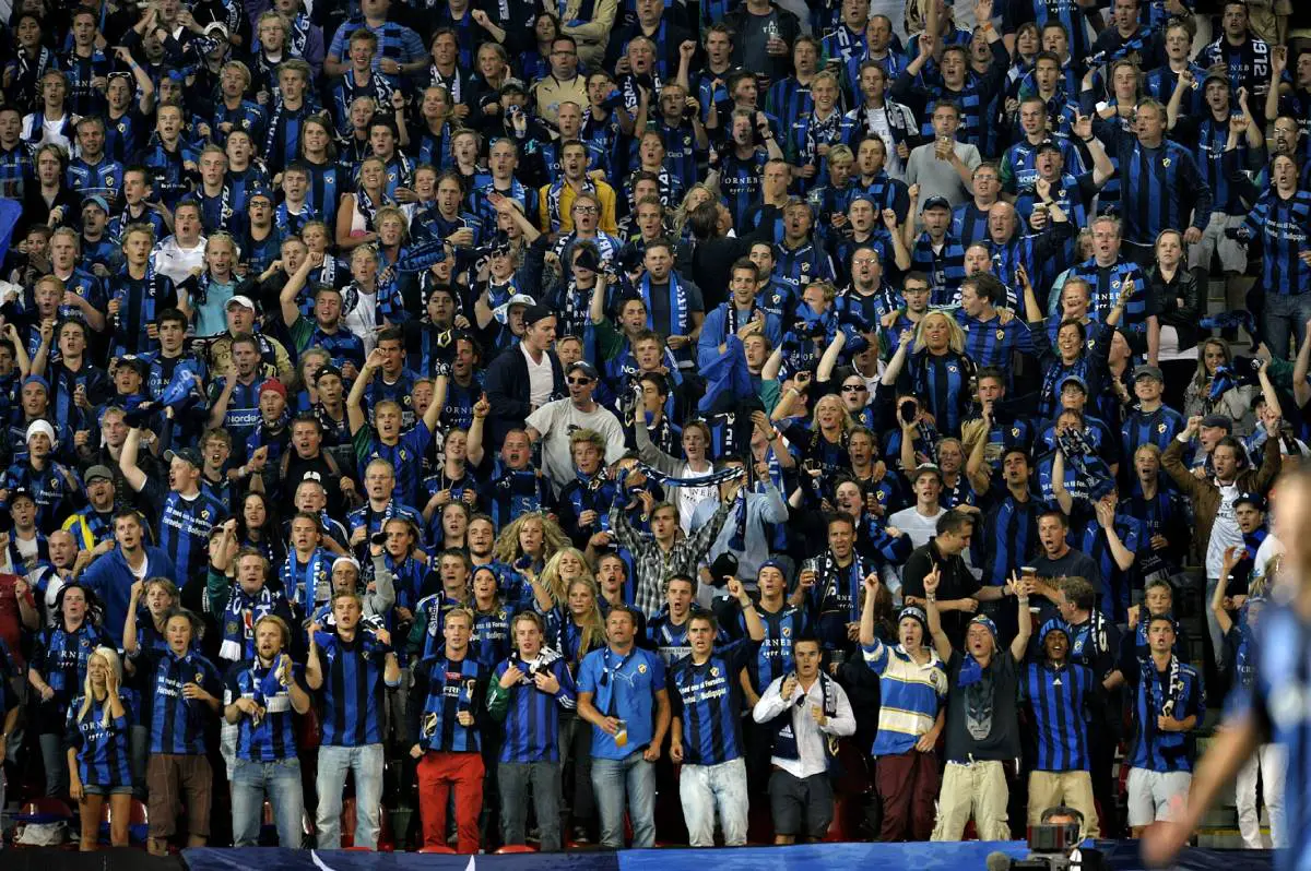 Le Danemark ouvre des tribunes de football pour la première fois depuis septembre 4 Le Danemark ouvre des tribunes de football pour la première fois depuis septembre - 3