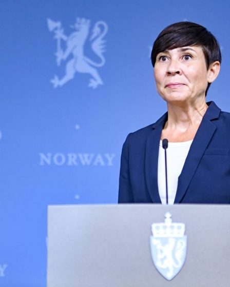 Avion avec tous les employés locaux de l'ambassade de Norvège à Kaboul atterrit à Oslo - 13
