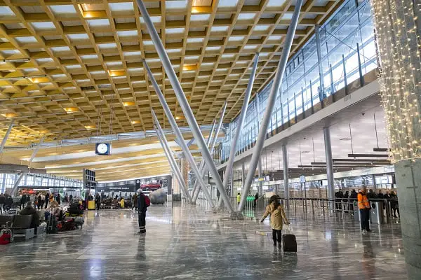 Jour le plus chargé le vendredi à l'aéroport d'Oslo 4 Jour le plus chargé le vendredi à l'aéroport d'Oslo - 3