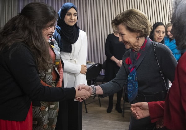 La reine Sonja a assisté à un petit-déjeuner pour les femmes des minorités ethniques 4 La reine Sonja a assisté à un petit-déjeuner pour les femmes des minorités ethniques - 3