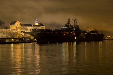 Le porte-avions américain USS Iwo Jima arrive à Oslo - 16