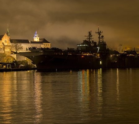 Le porte-avions américain USS Iwo Jima arrive à Oslo - 1