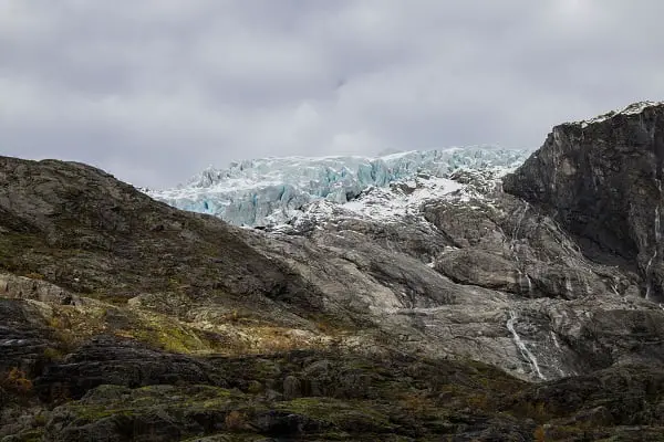 Les glaciers rétrécissent après une chaleur record 4 Les glaciers rétrécissent après une chaleur record - 3