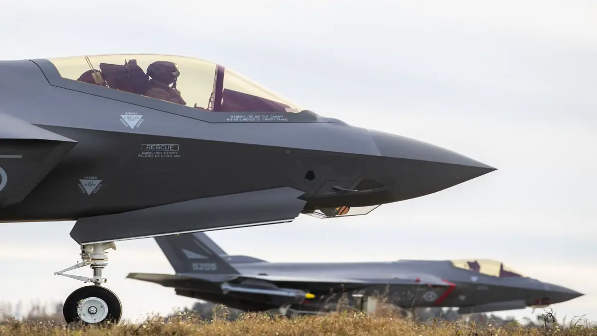 Cheval effrayé blessé à cause d'un avion de chasse survolant une ferme à l'extérieur de Trondheim 4 Cheval effrayé blessé à cause d'un avion de chasse survolant une ferme à l'extérieur de Trondheim - 3