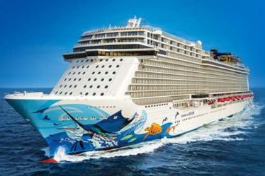 Des croisiéristes blessés par des vents violents - 16