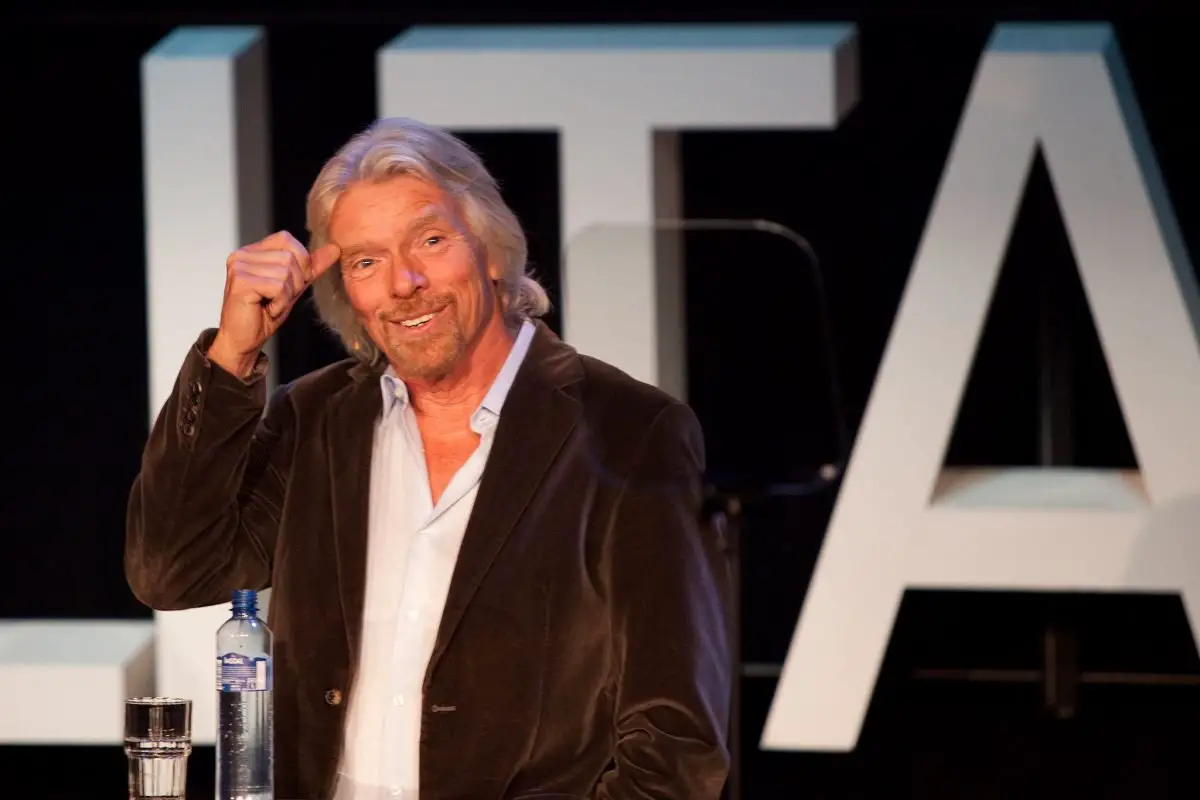 Richard Branson vise à faire flotter Virgin Atlantic alors que les voyages en avion sont incertains – mais il pourrait réussir - 3