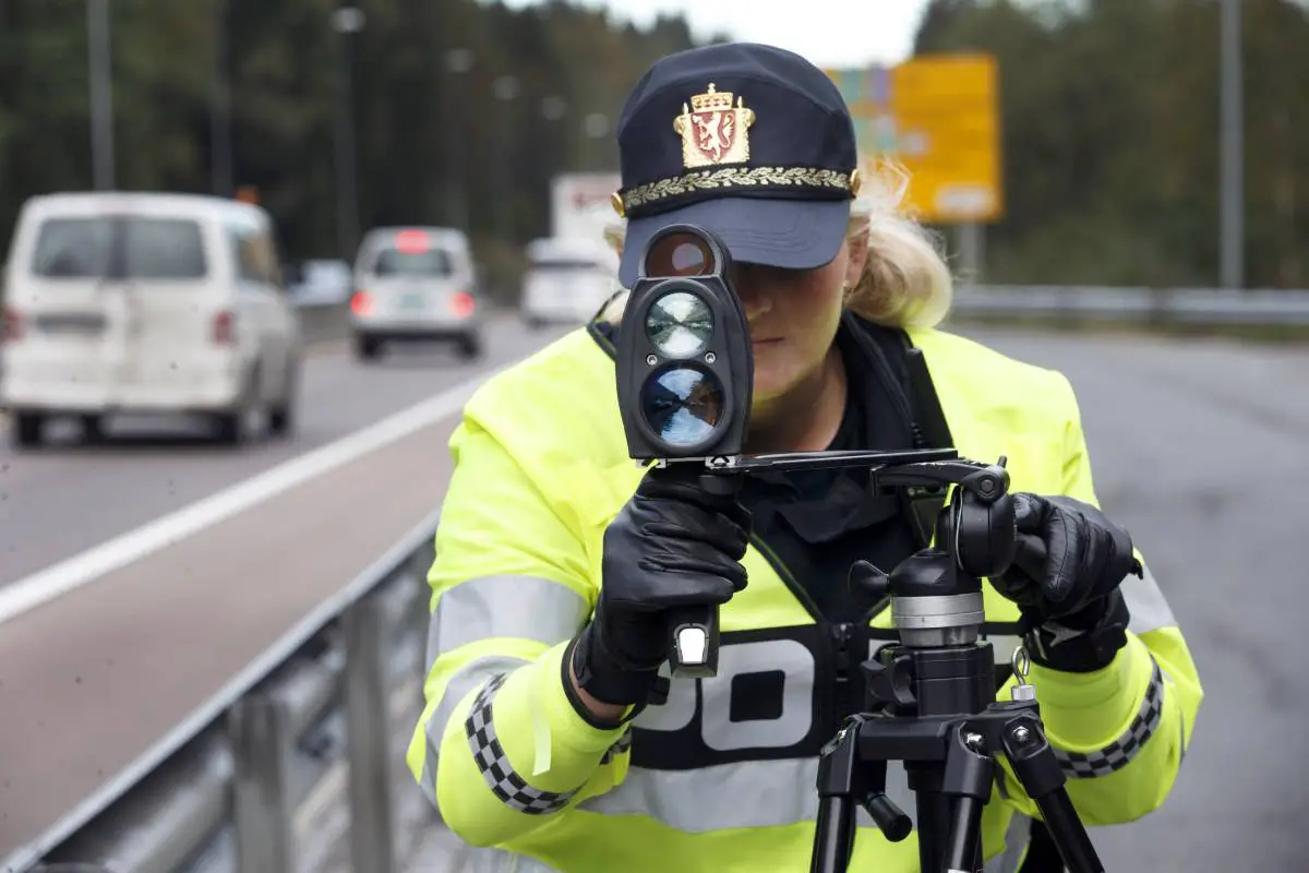 Moins de Norvégiens condamnés à une amende pour excès de vitesse, selon les chiffres de l'été - 3