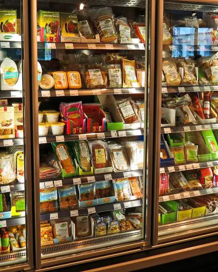 54 épiceries ont dû s'améliorer 15 54 épiceries ont dû s'améliorer - 14