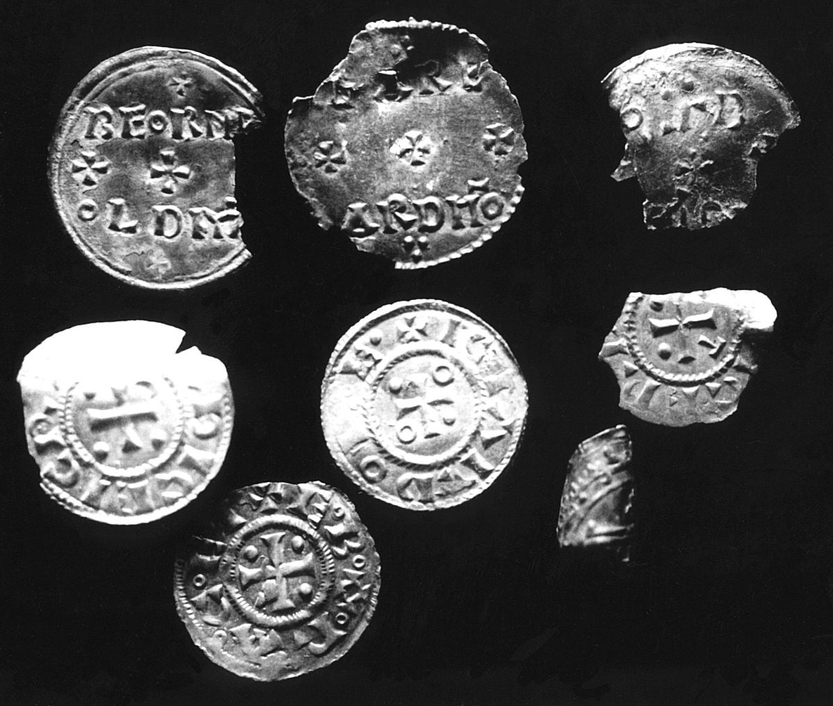 Quand avoir un passe-temps de détecteur de métaux conduit à trouver une "tirelire" Viking-Age 4 Quand avoir un passe-temps de détecteur de métaux conduit à trouver une "tirelire" Viking-Age - 3