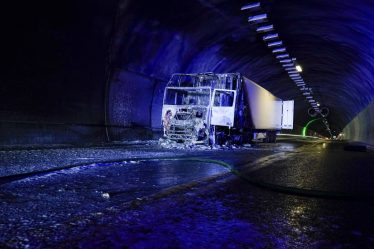 PHOTO : Fermeture du tunnel d'Oslofjord après l'incendie d'un camion - 18