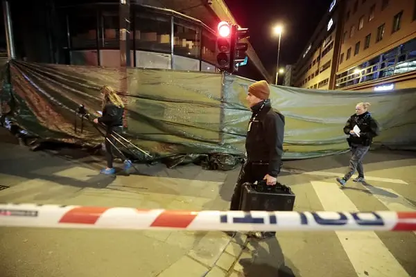 Un fabricant de bombes de 18 ans condamné à être expulsé de Norvège 4 Un fabricant de bombes de 18 ans condamné à être expulsé de Norvège - 3