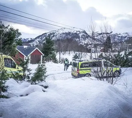 Une femme coincée sous un toit est décédée à Sunnmøre 32 Une femme coincée sous un toit est décédée à Sunnmøre - 31
