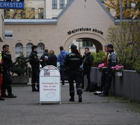 Une personne poignardée à Oslo est décédée - l'auteur en liberté 24 Une personne poignardée à Oslo est décédée - l'auteur en liberté - 23