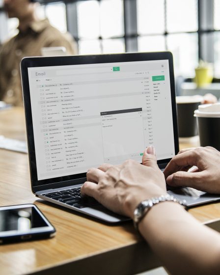 Rapports de courriels d'extorsion à plusieurs endroits 2 Rapports de courriels d'extorsion à plusieurs endroits - 1